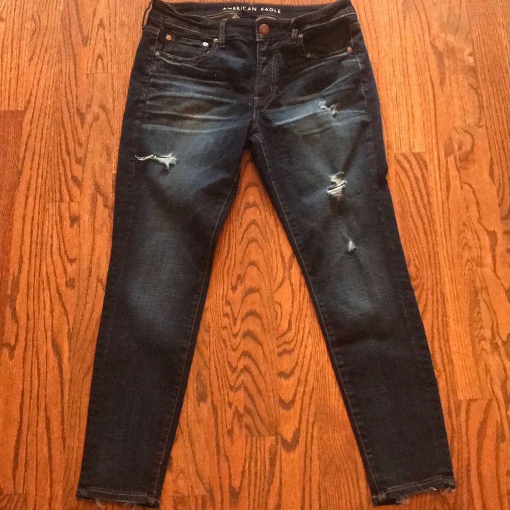 America Eagle Distressed Jeans